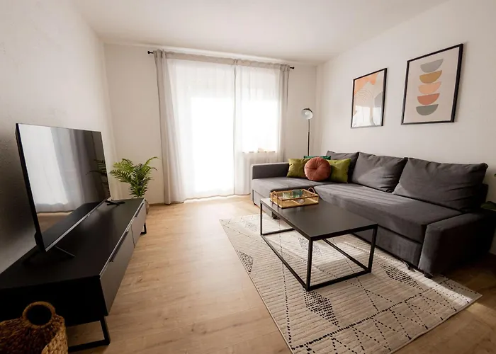 Appartement Come4stay - 2 - Bis Zu 4 Gaeste By Interhome *